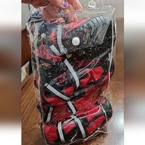 Used Dociote Pack Of Red Dog Shoes Pre Owned XXL